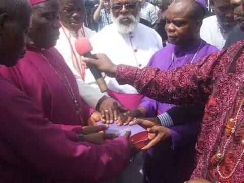 Dedication of Bible_rsz.jpg Dedication of Bible_rsz.jpg